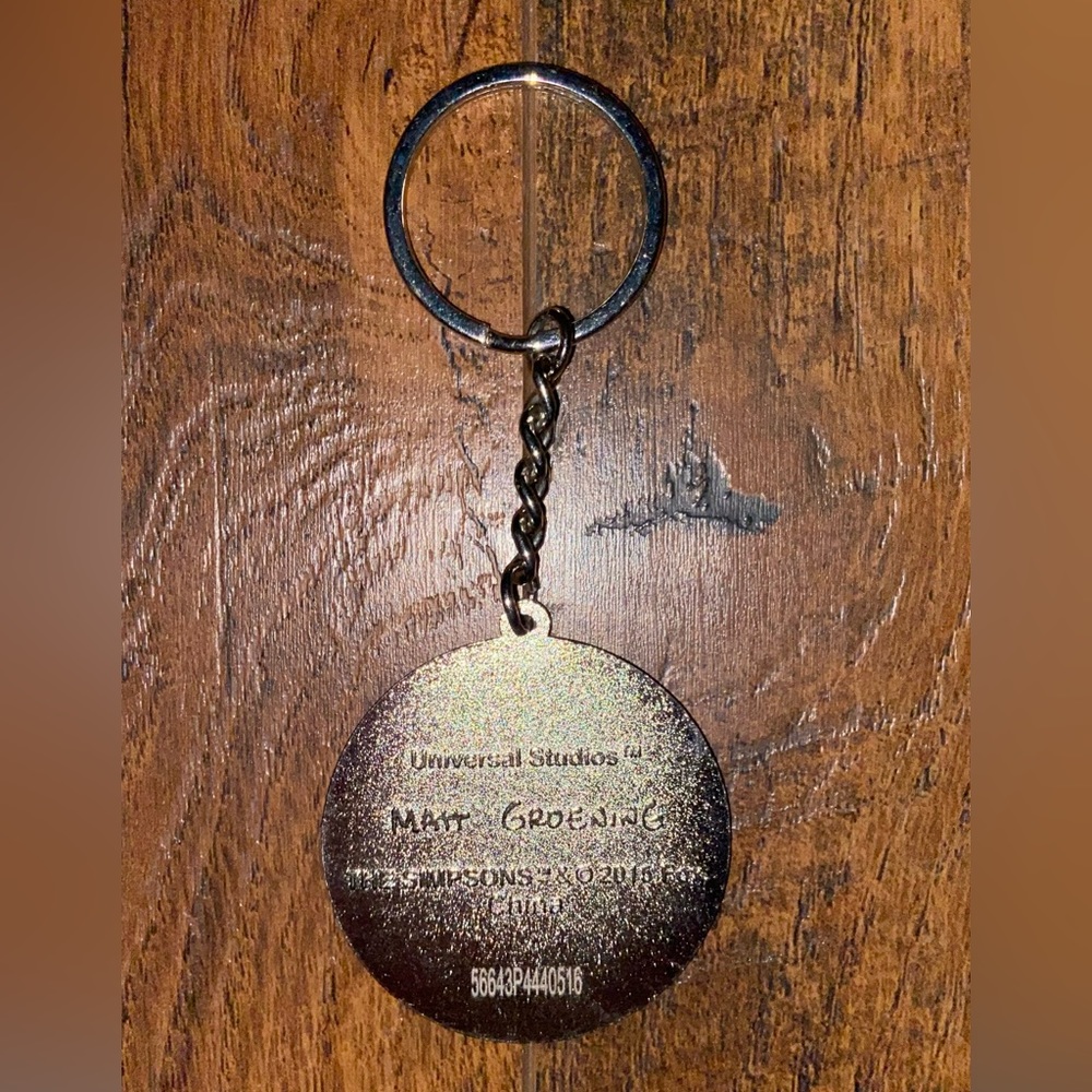 Krusty Burger Keychain - Picture 5 of 10